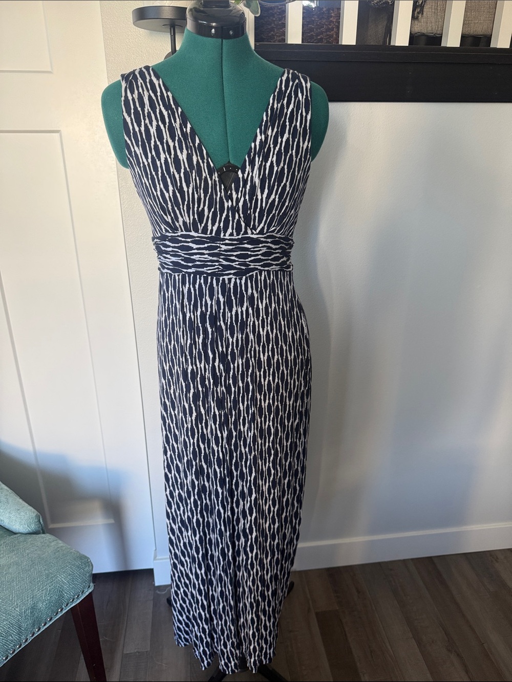LOFT Navy and White Patterned Sleeveless Maxi Dress
